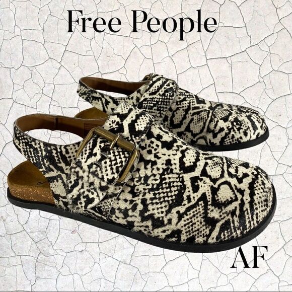 FREE PEOPLE SEATLE SLING BIG BUCKLE SANDALS BLACK & WHITE NEW - Picture 3 of 6